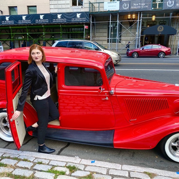 Meet your Posher, April - Picture 2 of 12